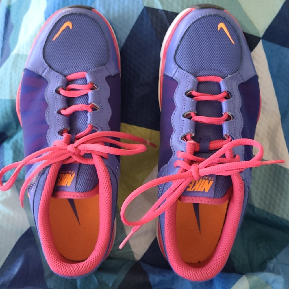 Nike Training FLEX TR2 size 7.5 (women's)